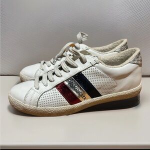 Moncler Ryegrass low-top white leather sneakers navy blue, silver, Red Size 38.5